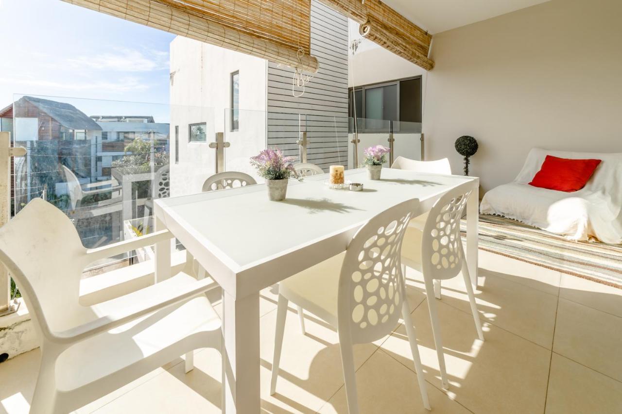 Beachcove Apartment 9 In Pereybere Pereybere Beach Eksteriør billede